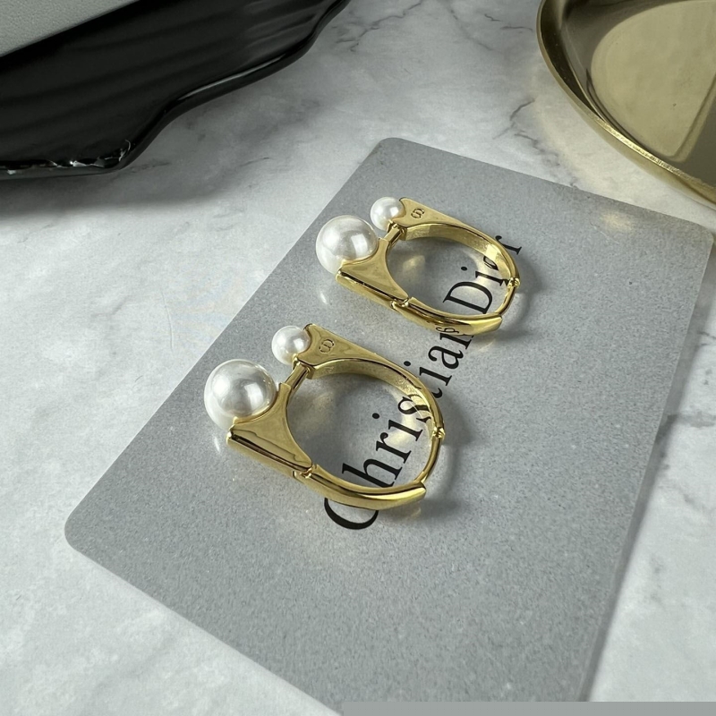 ch**an D*or earrings